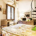 Family & Friends Base Near Station * Firenze